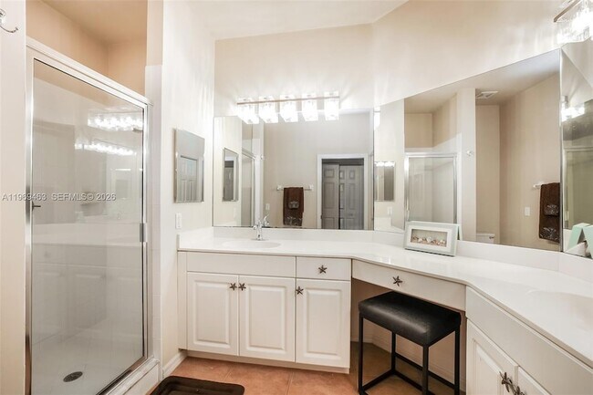 Building Photo - 6295 Wilshire Pines Cir