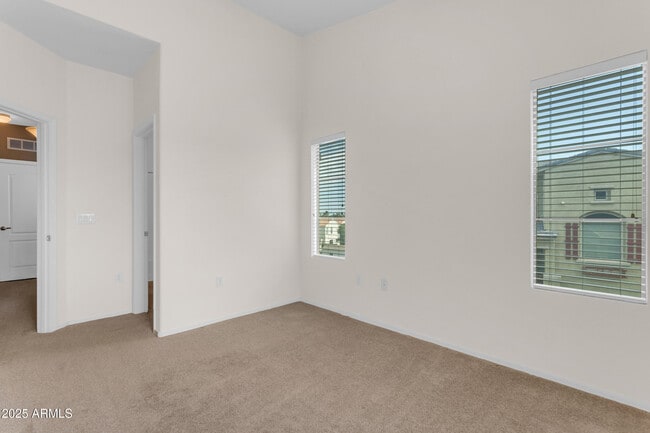 Building Photo - 240 W Juniper Ave
