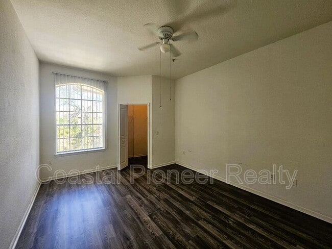 Building Photo - 17112 Carrington Park Dr