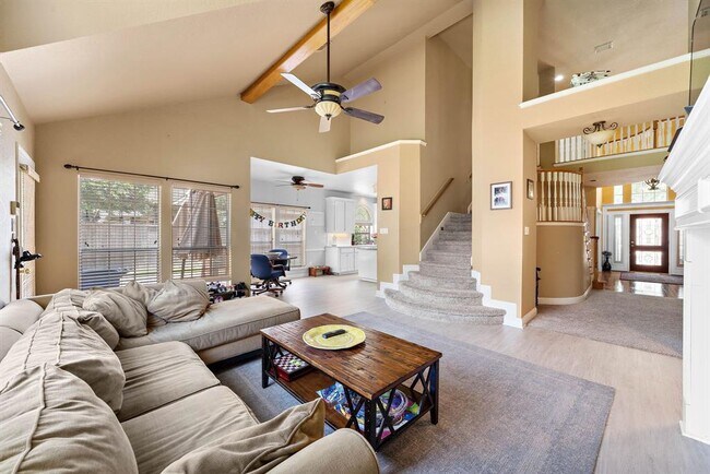 Building Photo - 3719 Emerald Falls Dr