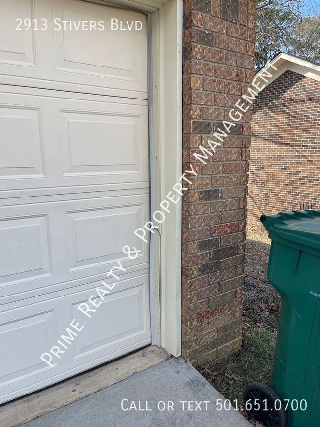 Building Photo - 2913 Stivers Blvd