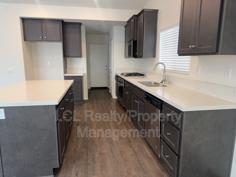 Building Photo - 26808 Baneberry Ct