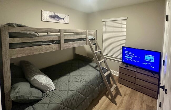 Building Photo - 120 Coral Breeze Drive