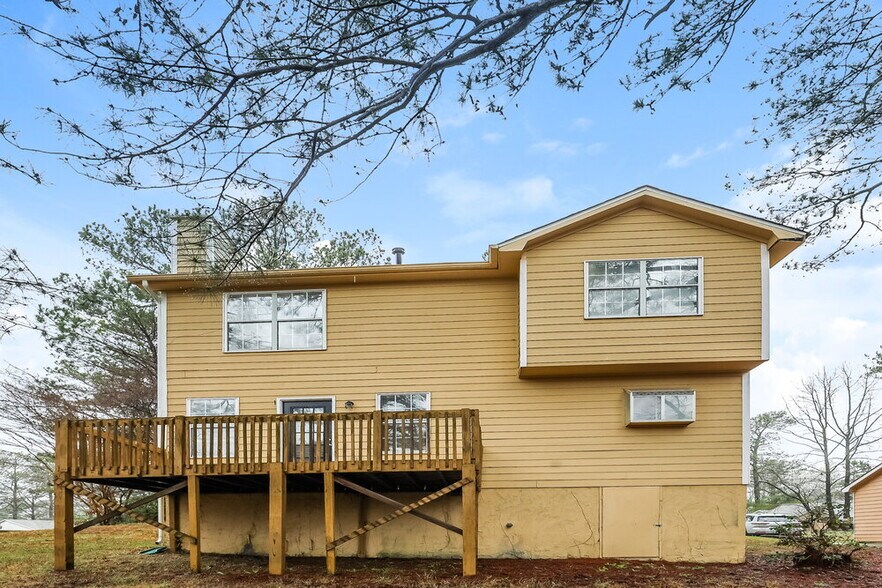 Building Photo - 9199 Fairway Ct