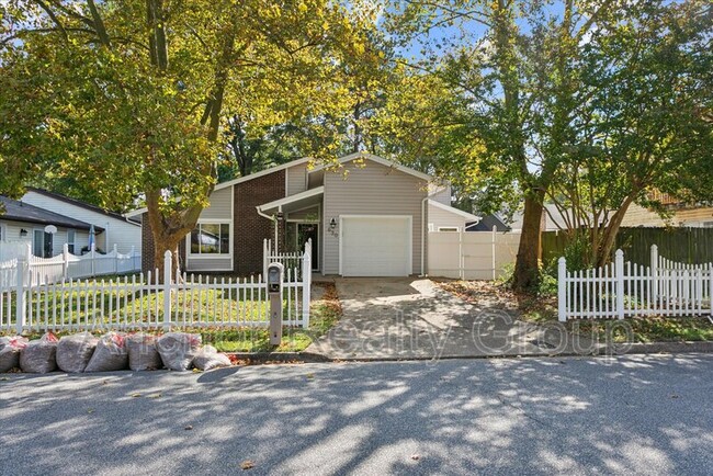 Primary Photo - 630 Orangewood Dr