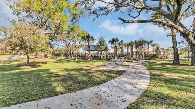 Building Photo - 2312 Southbury Dr