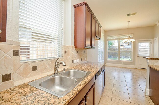 Building Photo - 10910 Milano Ct