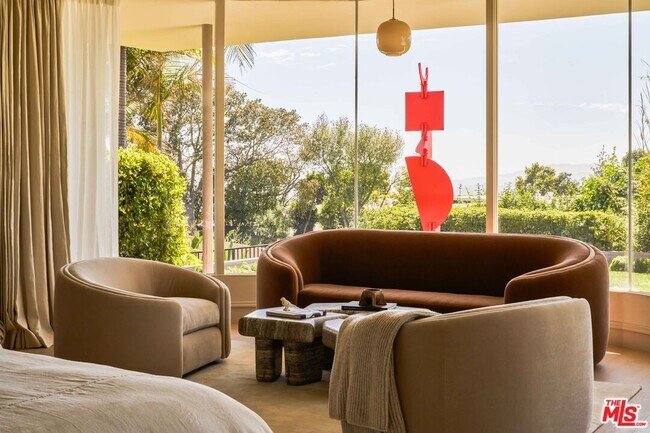 Building Photo - 1865 Loma Vista Dr