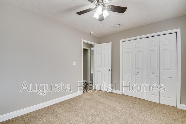 Building Photo - 3004 Strickland Ct