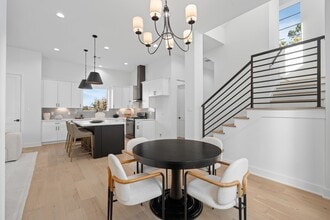 Building Photo - 8709 Ojeman Villas Dr