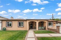 Building Photo - 433 E Mason St