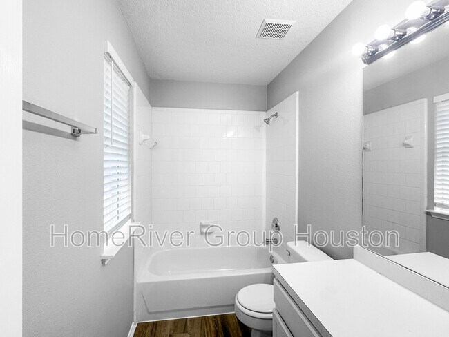 Building Photo - 19227 Indian Stone Ln