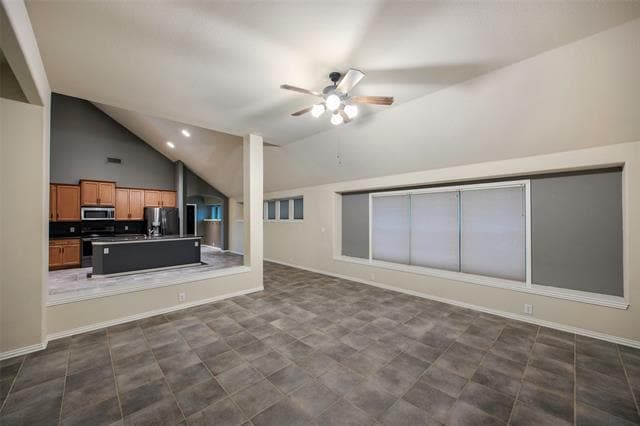 Building Photo - 717 Chelsea Dr