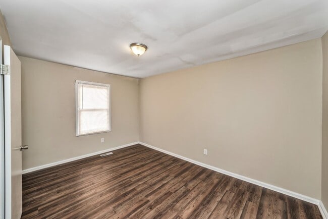 Building Photo - Love Where You Live — Updated 3BR Home in ...