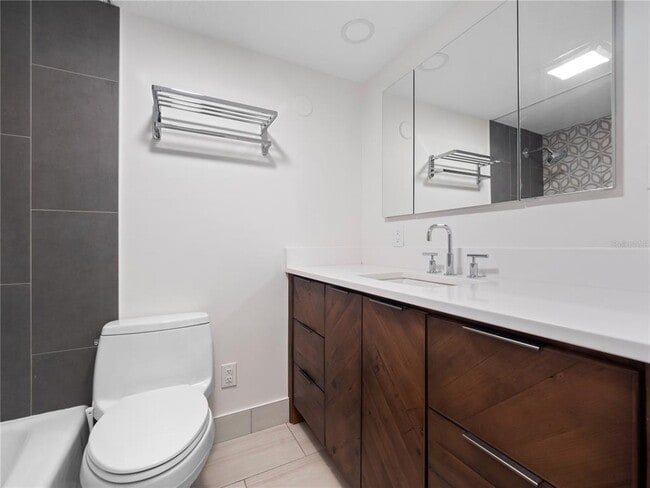 Building Photo - 210 Magnolia Rd