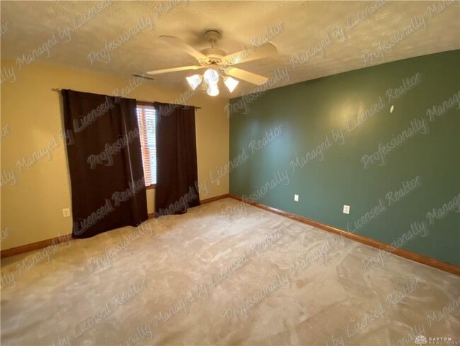 Building Photo - 6353 Charlotte Ct