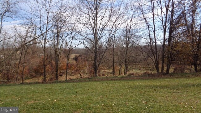 Building Photo - 90 English Run Cir