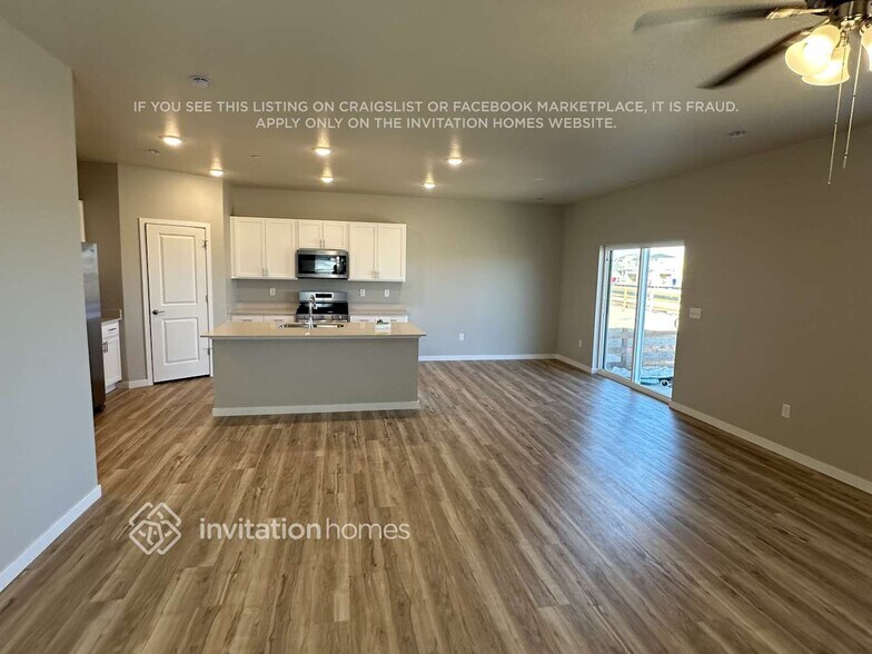 Building Photo - 9352 Ceylon St