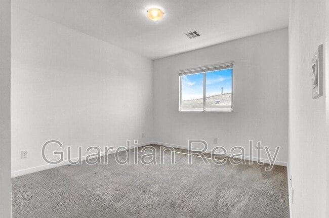 Building Photo - 755 Tallgrass St