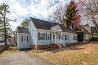 Building Photo - Beautiful 4 Bedroom 3 Bathroom Home in North Chesterfield ***Available Early April***