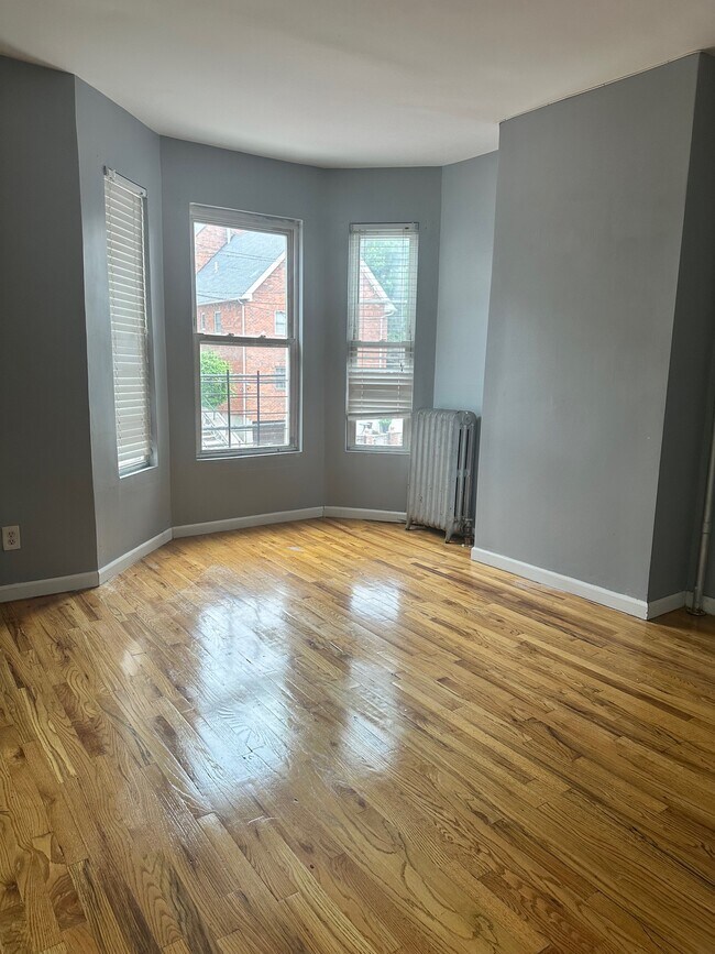 Building Photo - 167 W 228th St