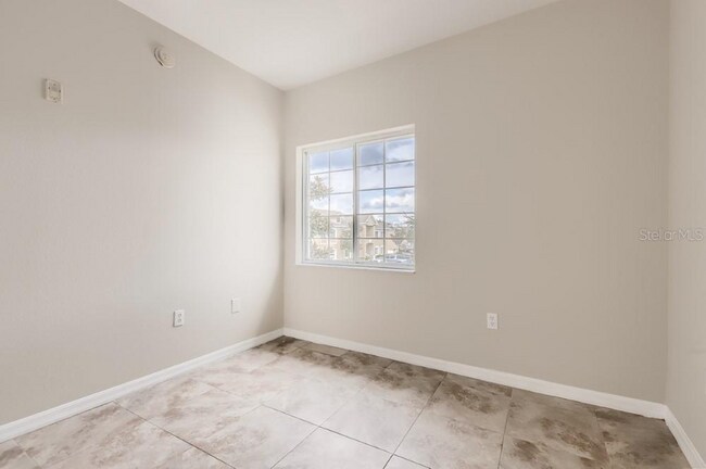 Building Photo - 6011 Portsdale Pl