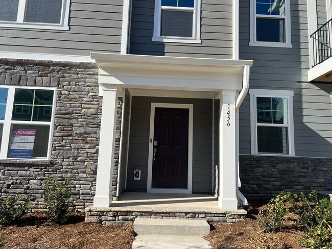 Building Photo - 1456 Jay Rd