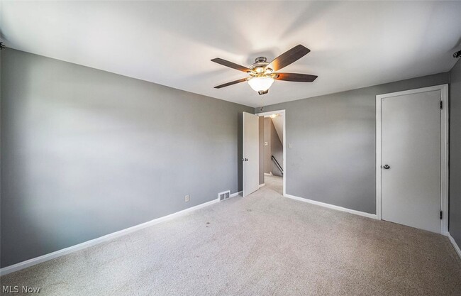 Building Photo - 4069 Bushnell Rd