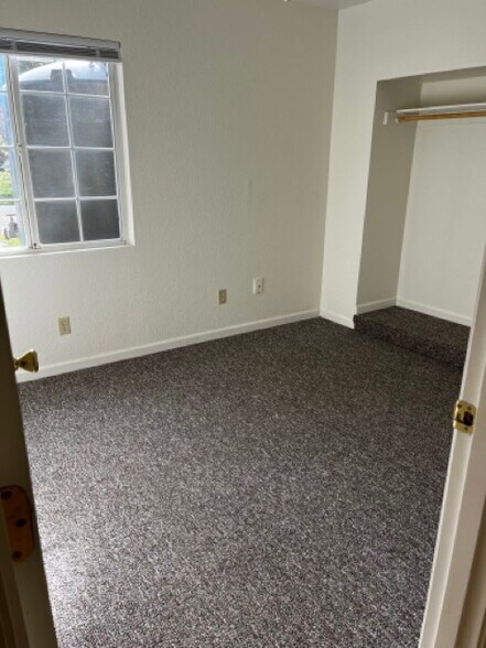 Building Photo - 40671 Old Three Rivers Rd