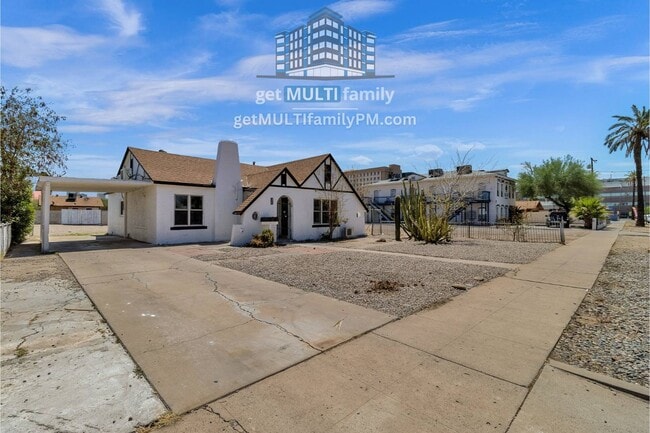 Building Photo - 325 N 17th Dr