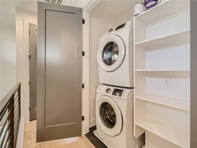 Building Photo - 3700 Clawson Rd