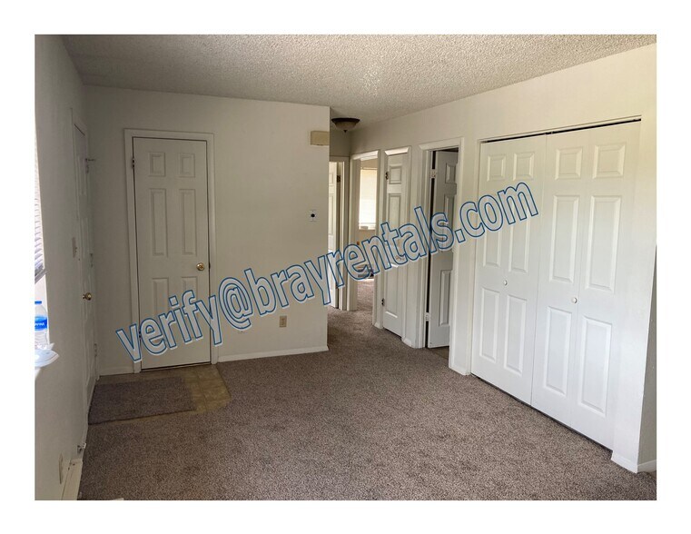 Building Photo - 103 Crawford Ln