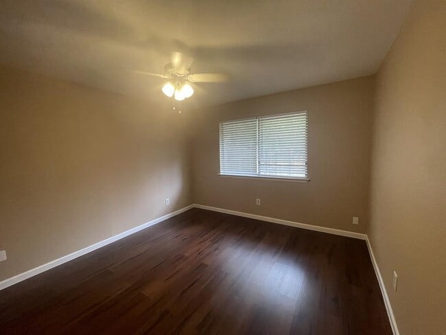 Building Photo - 8405 Fathom Cir
