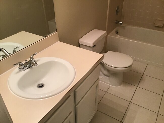 Building Photo - 3264 Fox Squirrel Dr