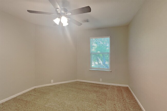 Building Photo - 10210 E Summit Canyon Dr