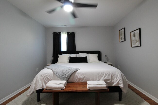 Building Photo - Bright & Spacious 2-Bedroom Home in Massanutten