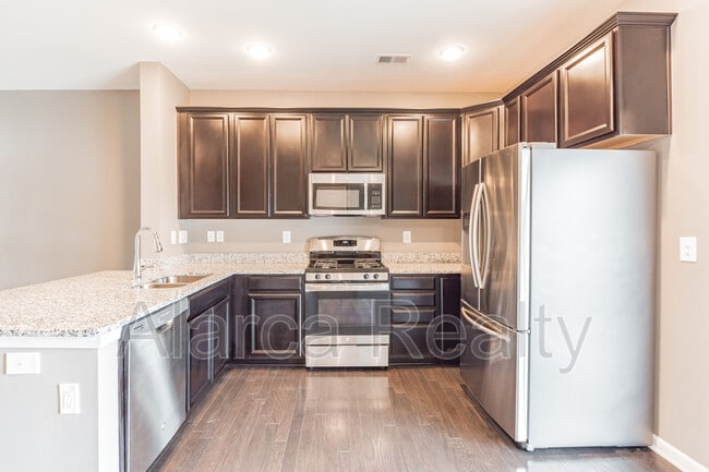 Building Photo - 7310 Sienna Heights Pl