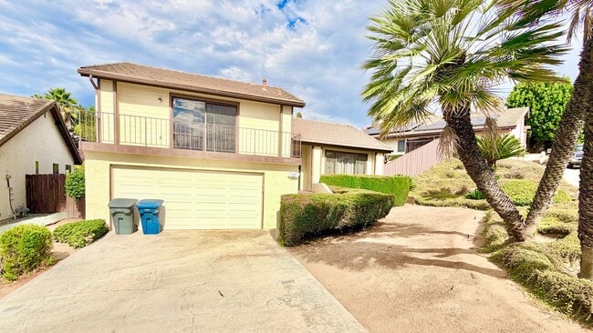 Primary Photo - Wonderful Split-level Home with Spacious B...