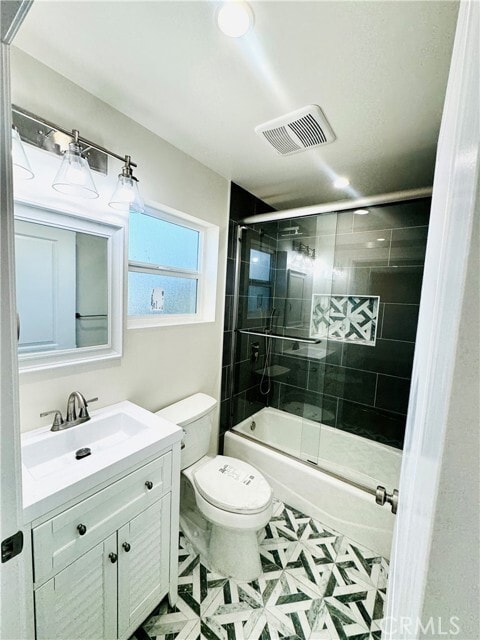 Building Photo - 9318 Encino Ave