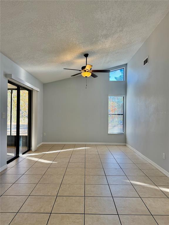 Building Photo - 4398 Plumosa St