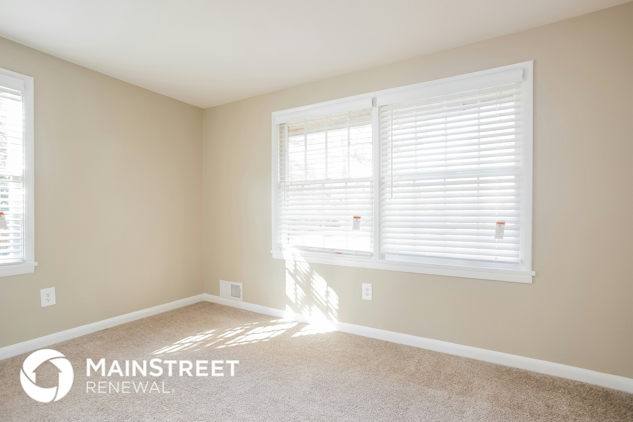 Building Photo - 2134 Elinwood Dr