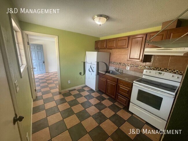 Building Photo - 3224 K St