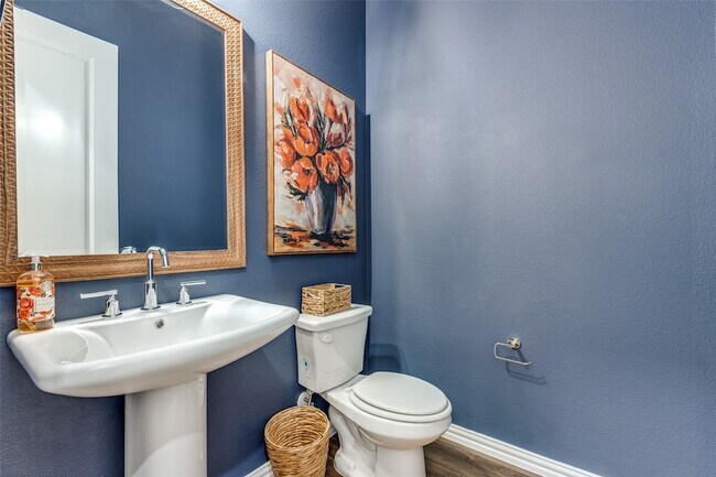 Building Photo - 3309 Sarala Ct