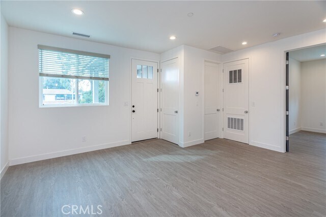 Building Photo - 316 S Reese Pl