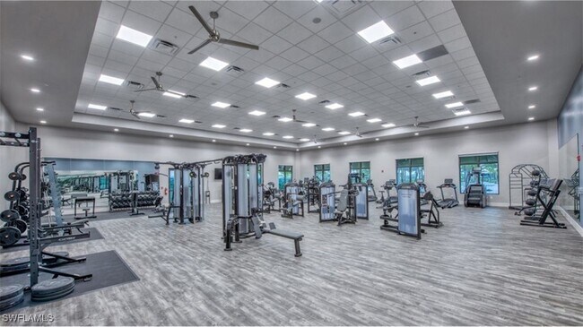 Building Photo - 21064 Hallandale Dr