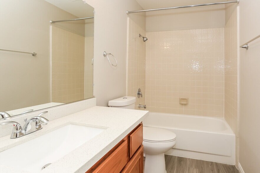 Building Photo - 3728 Dauntless