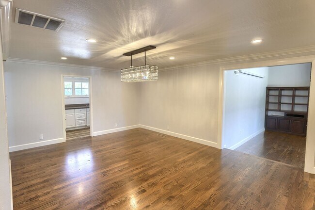 Building Photo - Stunning Almaden Valley 4-Bedroom Home