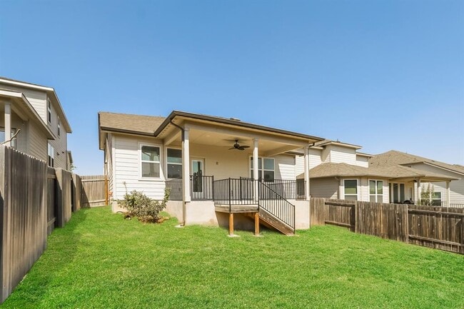 Building Photo - 256 Victoria Peak Lp