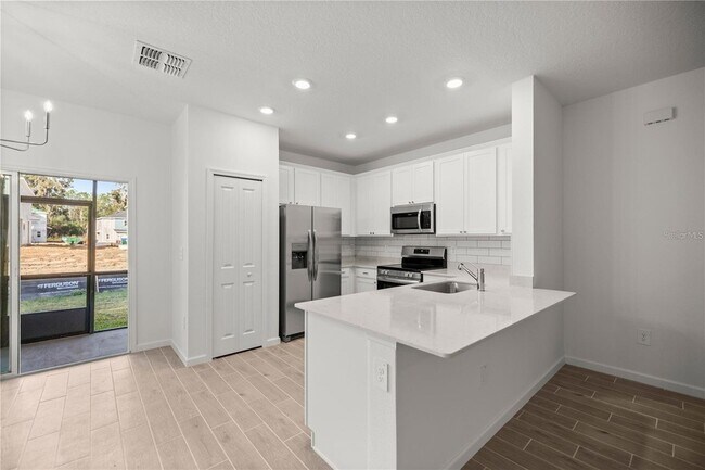 Building Photo - 3632 SE 37th Ct