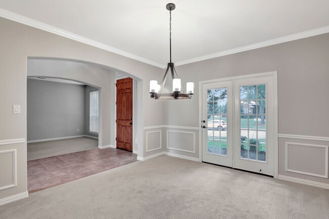 Building Photo - Stonebridge Ranch Beauty